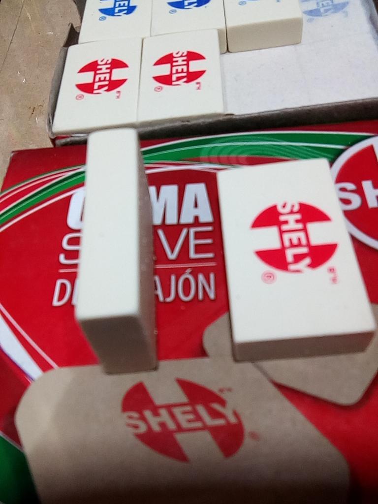 40094 SH36 CAJA CON 36 GOMAS SHELY