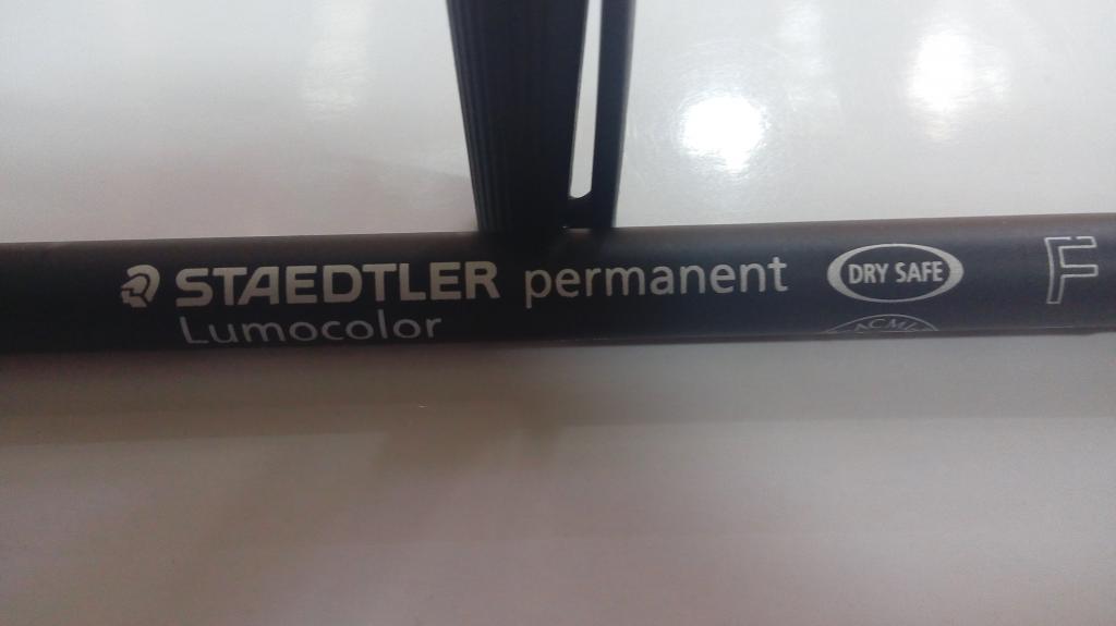 26065 CAJA 12 LUMOCOLOR PERMANENTE 26065 $480.00