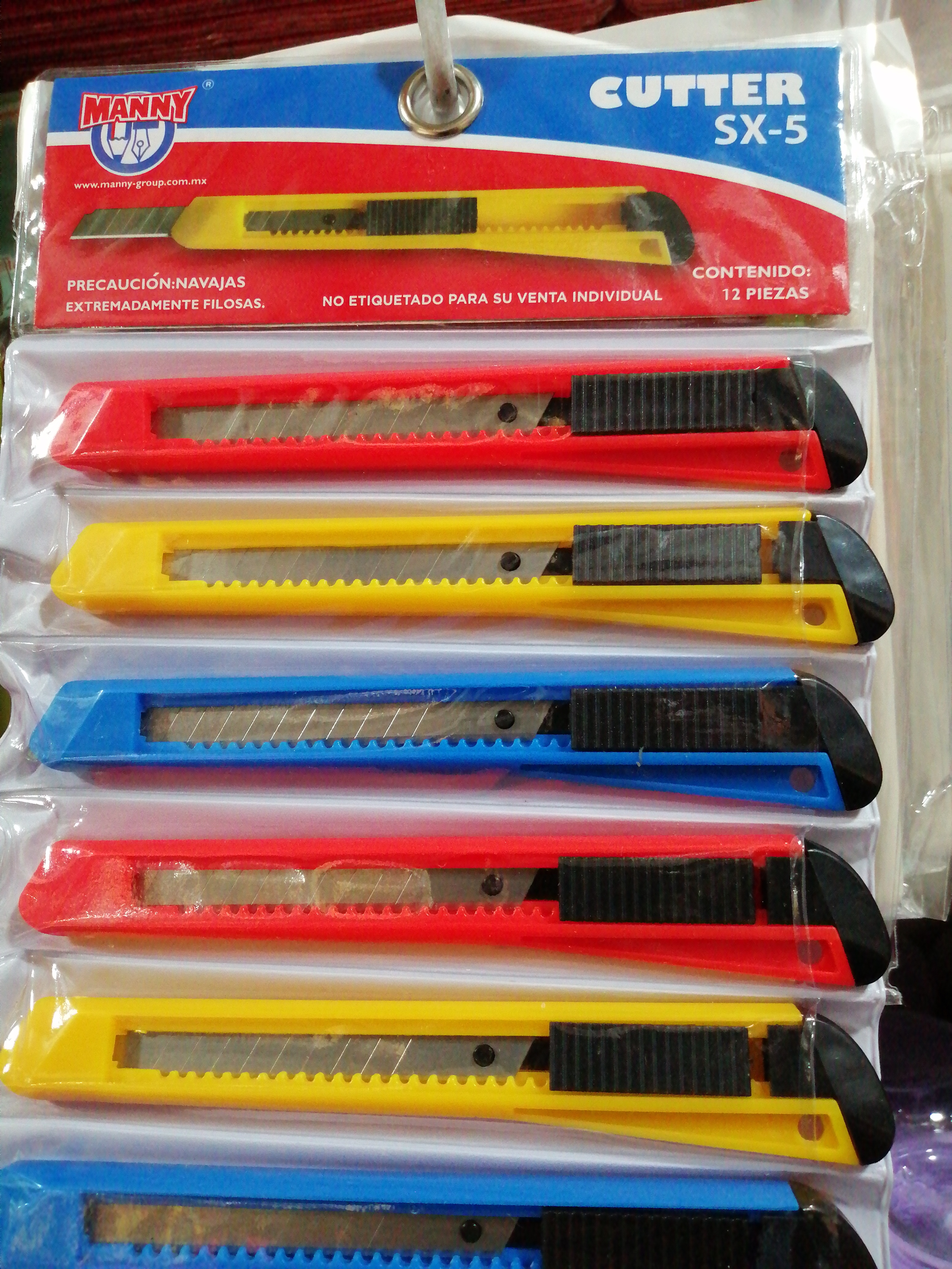 SX5 TIRA 12 CUTER CHICO AUTOMÁTICO MANY.