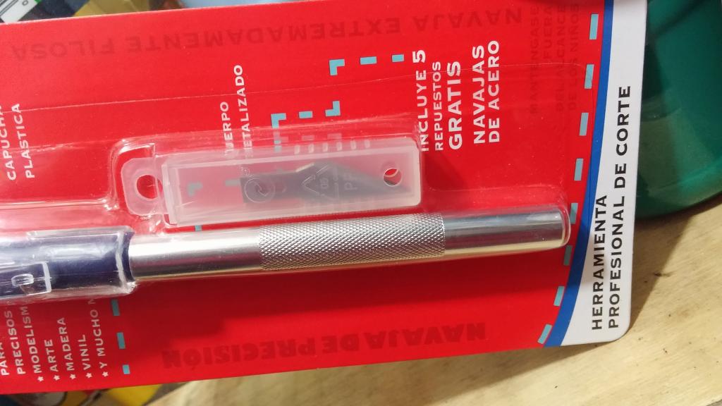 EXACTO SX01ND CON GRIP MANY CON 5 NAVAJAS GRATIS