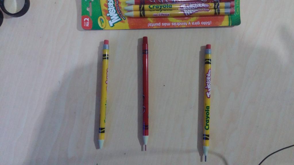 35024 JUEGO DE 3 PIEZAS 2 LAPIZ Y UN ROJO CARMIN GIRAALE