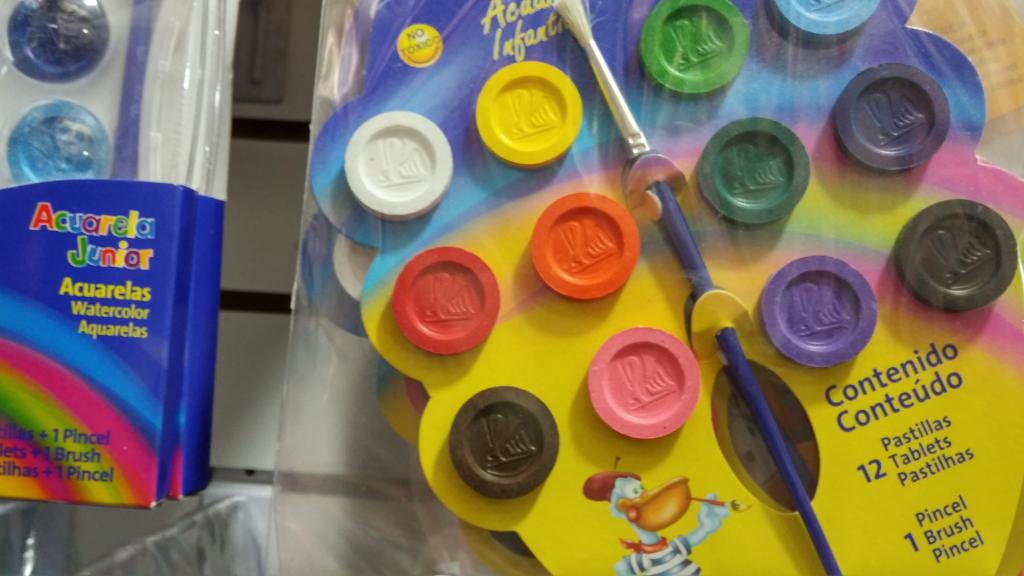 12 ACUARELA PELIKAN 09001