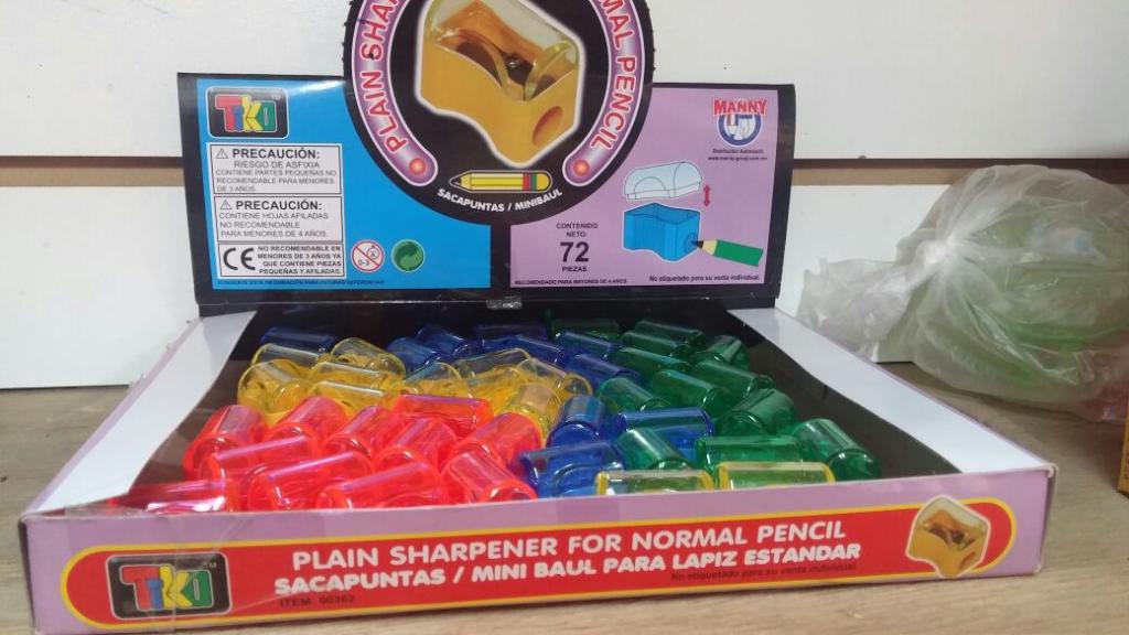 CAJA 72 SACAPUNTAS MINI BAUL MANY.