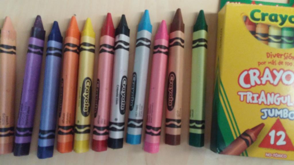 CRAYON TRIANGULAR JUMBO 12