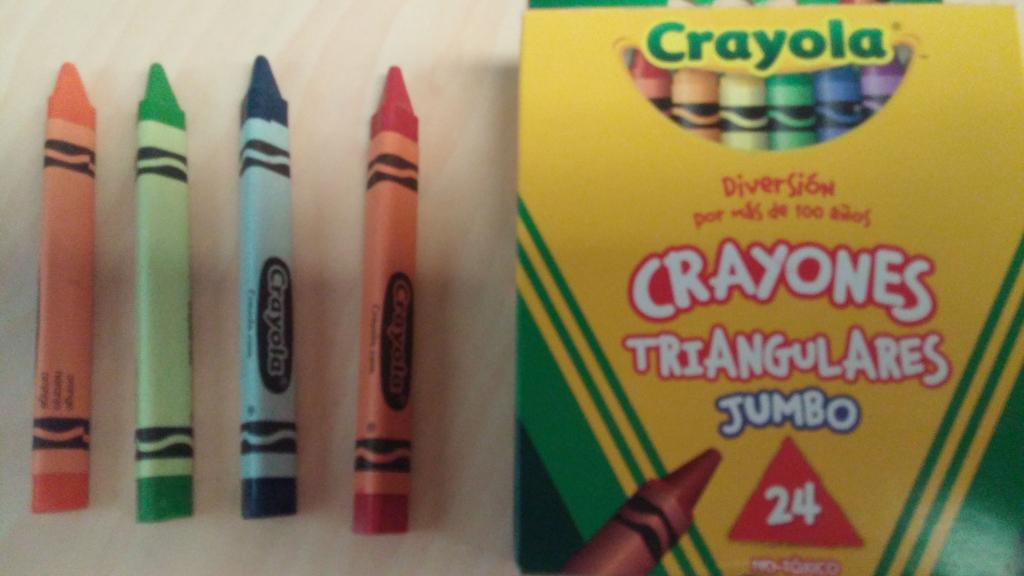 CRAYON TRIANGULAR YUMBO 24 PIEZAS MARCA CRAYOLA