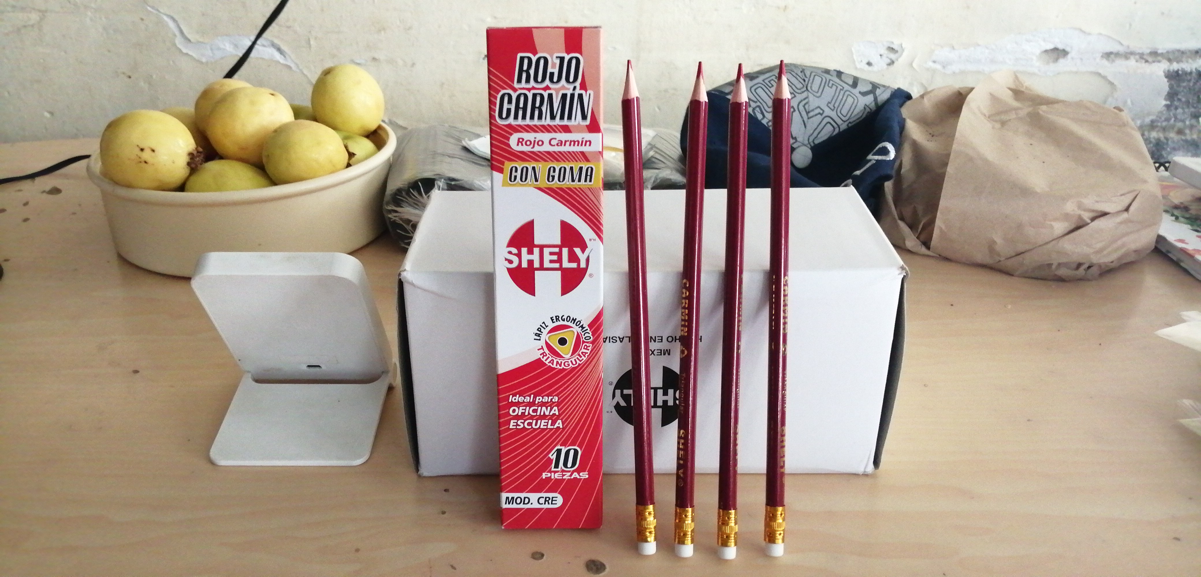 40021 CAJA 10 ROJO CARMIN CON GOMA 40.00