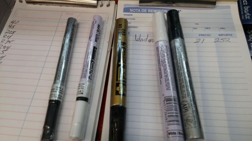 22002 CAJA 12 PENTOUCH ZAKURA A 40.00 CADA PIEZA