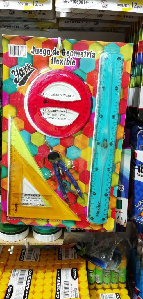 GEOMETRIA YARK CON TRANSPORTADOR REDONDO DE 360 GRADOS COLORES BASICOS EN 80 PESOS PERO POR CAJA 40 PESOS CON 25 JUEGOS 