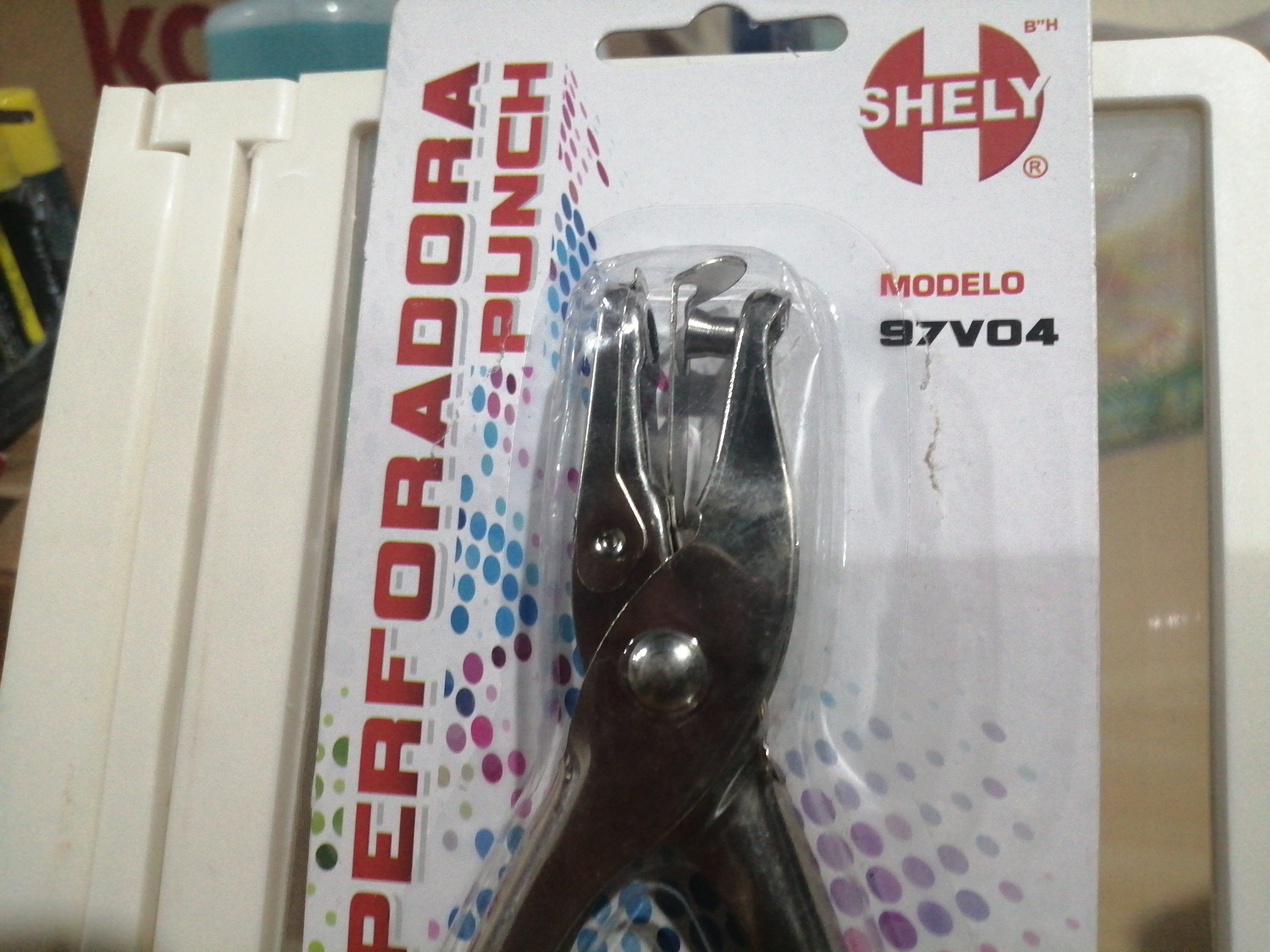 PERFORADORA PINZA SHELY $22.