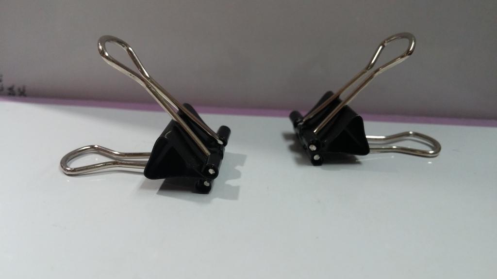 BOTE CON 60 CLIP SUJETA PAPEL 1115 MANY A 30 PESOS 26012