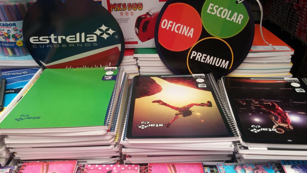 CAJA 40 CUADERNO PROFESIONAL COSIDO 100 HOJAS PASTA SEMI DURA MARCA ESTRELLA.