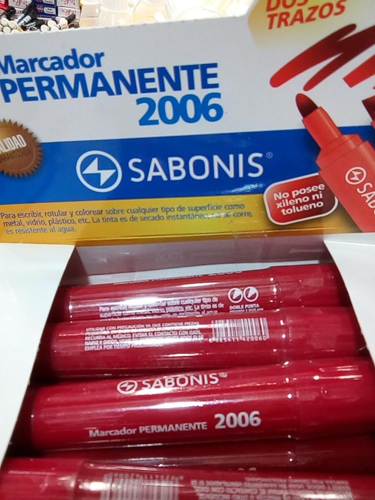 PU2006 CAJA 10 MARCADOR PERMANENTE 2 PUNTAS 1 PUNTA CONICA Y 1 PUNTA CINCEL 4 COLORES N. A. R. V.