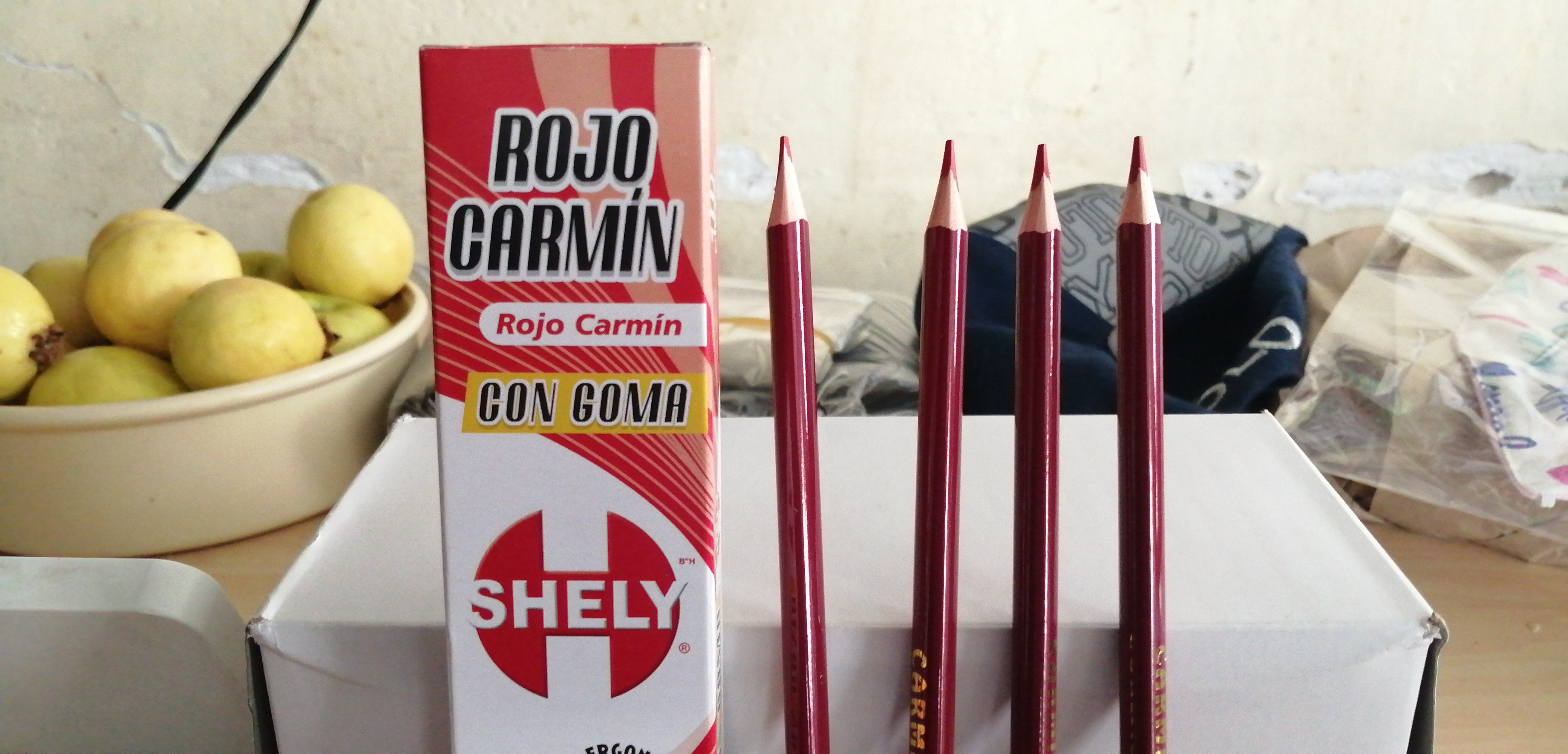 40021 CAJA 10 ROJO CARMIN CON GOMA 40.00