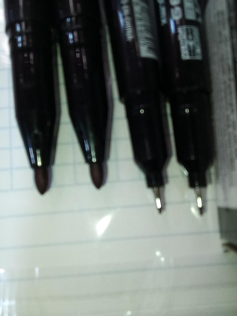 A40100 CAJA 12 MARCADOR PERMANENTE 2 PUNTAS SHELY 40012 $90.00