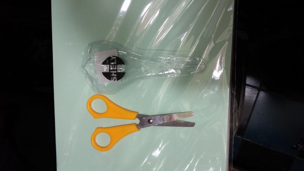 TIJERA ESCOLAR SHELY