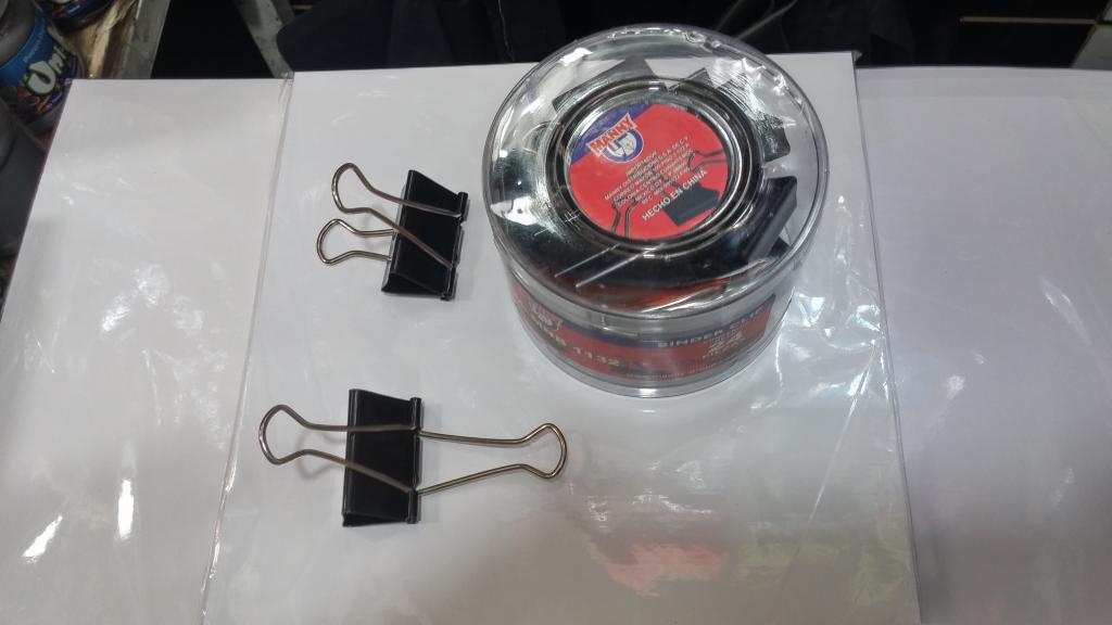 CADA BOTE CON 24 CLIP SUJETA PAPEL 1132 MANY  26015 $40.00