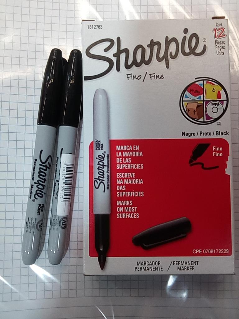 CAJA 12 MARCADOR SHARPIE DE UNA PUNTA MARCA PAPERMATE Y BEROL.